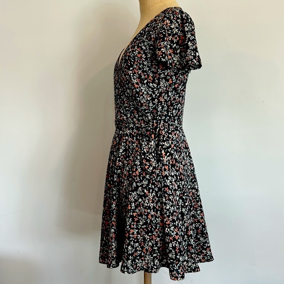 Abercrombie & Fitch floral spring dress women’s size small - Picture 3 of 13